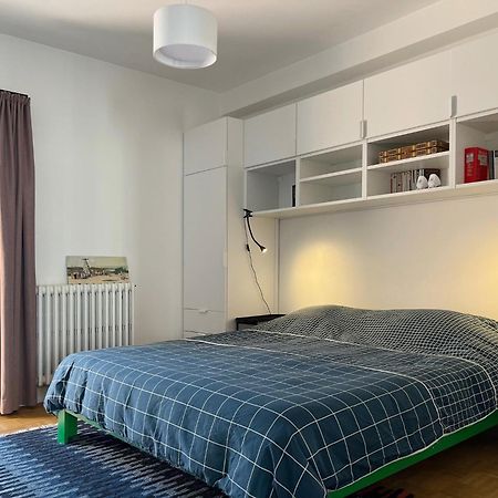 Trendy & Sunny Apartment In Гент Экстерьер фото